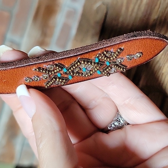 UPCYCLED SOUTHWESTERN BEADED KEYCHAIN - Picture 2 of 6